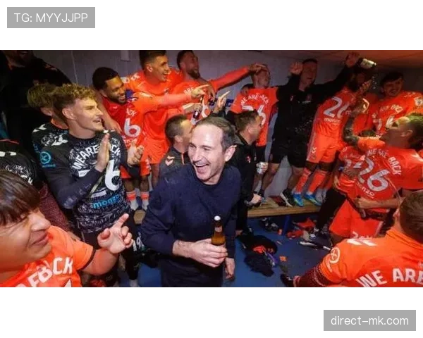 巴拉克与兰帕德：全能中场的推进重心如何分化？